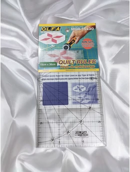 OLFA műanyag patchwork vonalzó /15cm×30cm /átlátszó