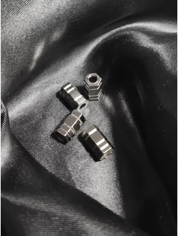 fém zsinórvég /4mm /hatszög /nikkel
