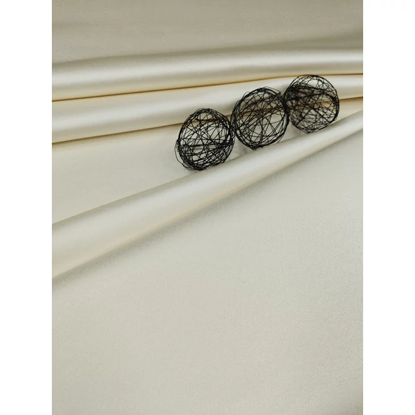 damaszt anyag /szennytaszító 320cm széles /cream