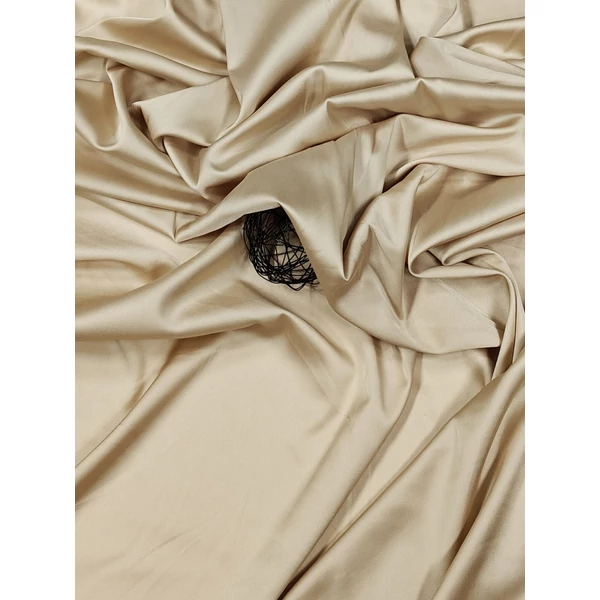 egyszínű elasztikus szatén /Armani /selymes beige