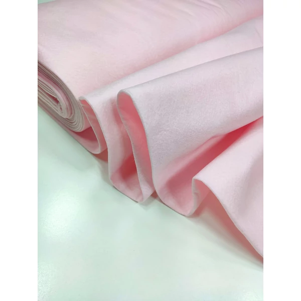 egyszínű filc /halvány rózsaszín /180cm széles (10 méter)